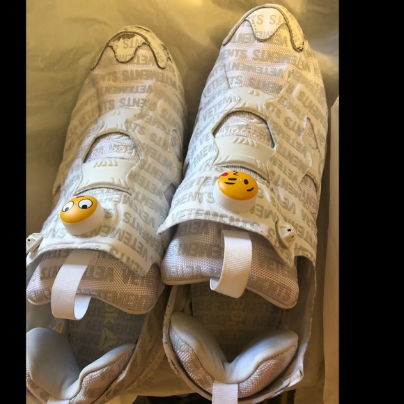 Vetements Logo Reebok White Emoji SIZE US 13 - Picture 11 of 14